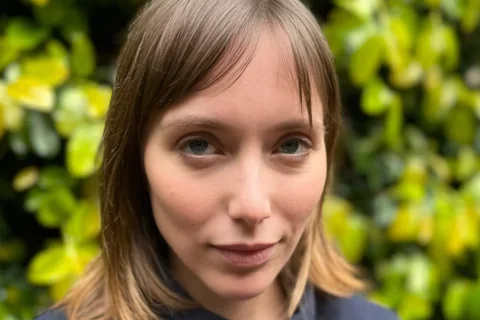 Danielle Carr Headshot