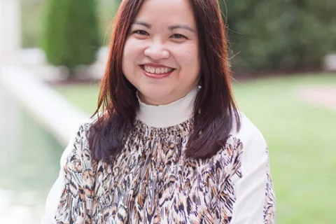 Melanie Ho Headshot